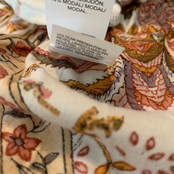 Lucky Brand 🍀Boho Deep V Wrap Flutter Sleeve Top - Picture 4 of 7